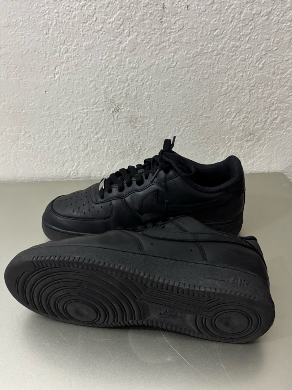 Nike Air Force 1 Low Black Leather Sneakers - Picture 7 of 7
